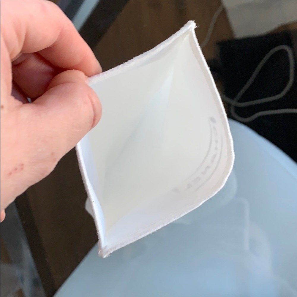 Chanel white duster/ dust bag - Picture 5 of 6